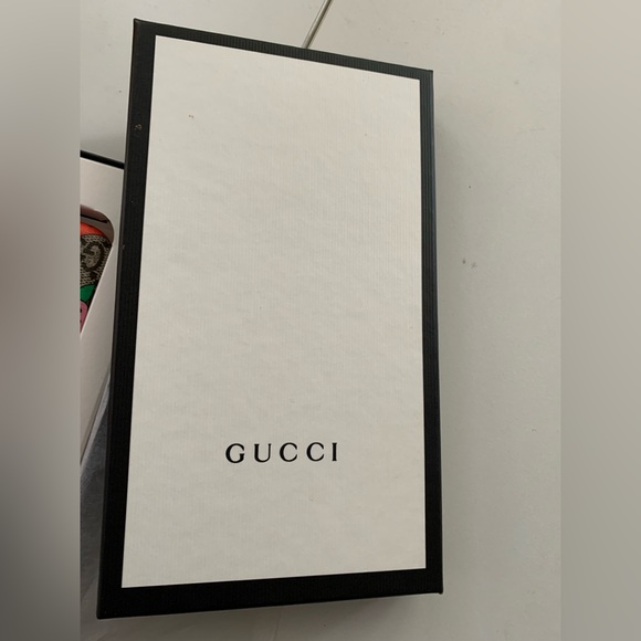 NIB NEW Authentic Gucci GG Limited Edition
Strawberry Supreme iPhone X / XS Case - Picture 8 of 9